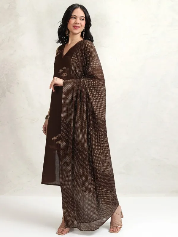 Vishudh Women Brown Printed Kurta With Trousers And Dupatta