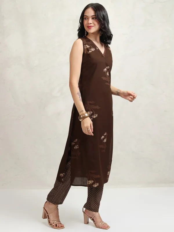 Vishudh Women Brown Printed Kurta With Trousers And Dupatta