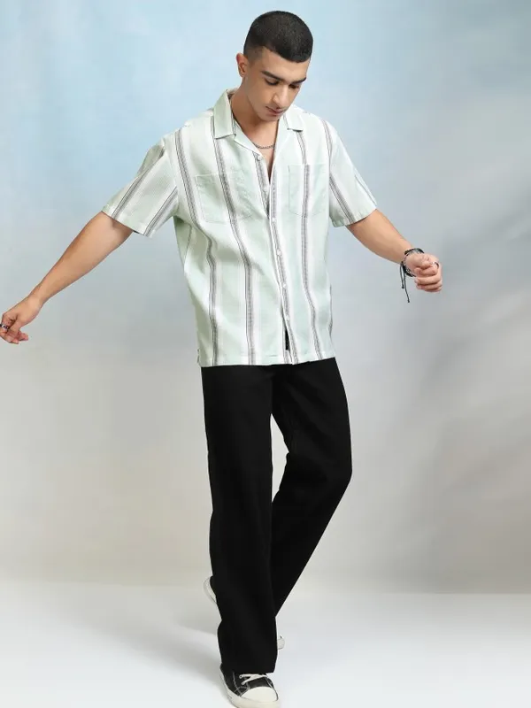 Highlader Men Green Striped Relaxed Fit Casual Shirt