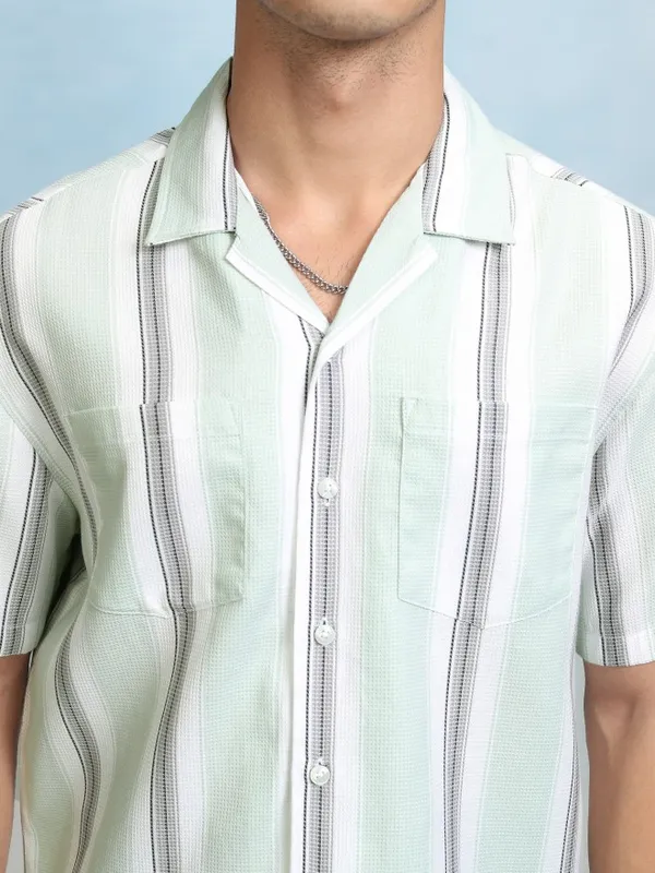 Highlader Men Green Striped Relaxed Fit Casual Shirt