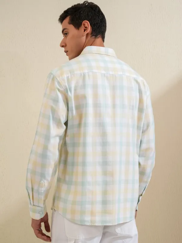 Locomotive Men Green Checked Relaxed Fit Casual Shirt