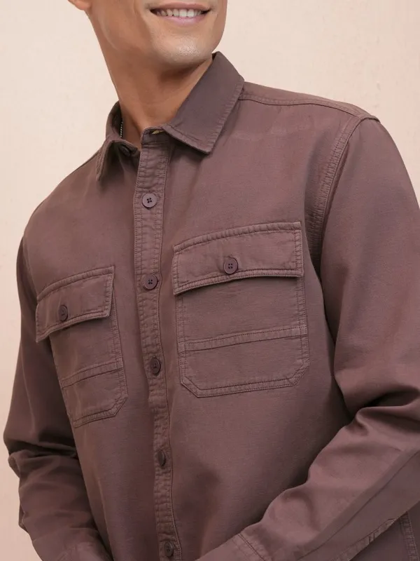 Locomotive Men Maroon Solid Oversized Fit Casual Shirt