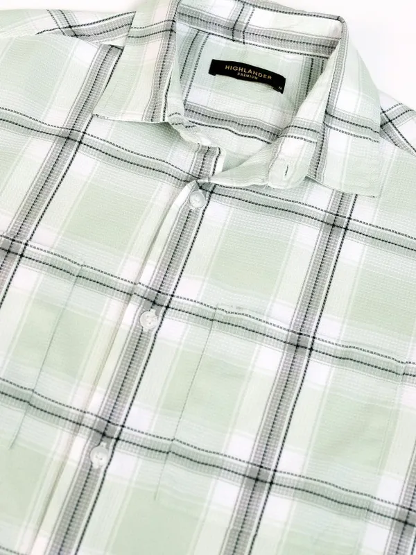 Highlander Men Green Checked Relaxed Fit Casual Shirt
