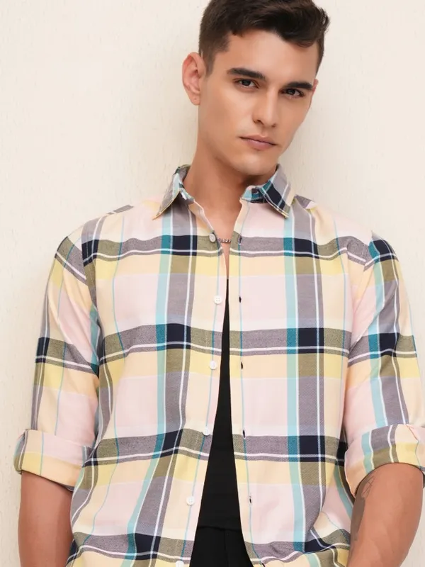 Men Regular Fit Casual Shirt