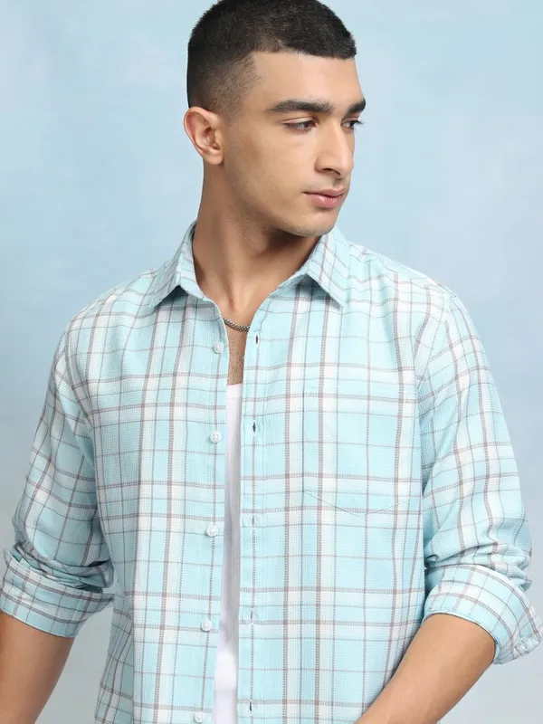 Highlader Men Blue Checked Regular Fit Casual Shirt