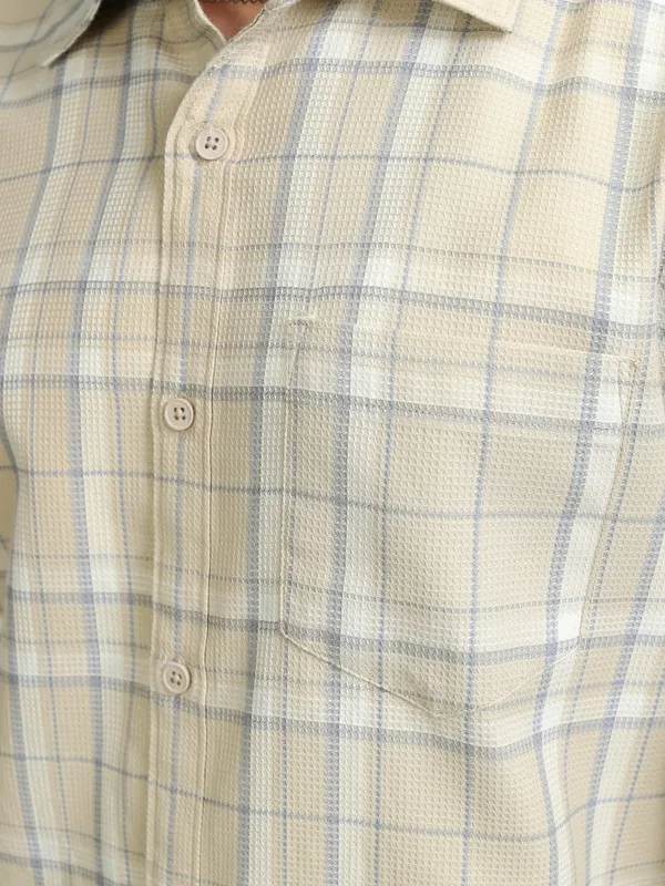 Highlader Men Beige Checked Regular Fit Casual Shirt