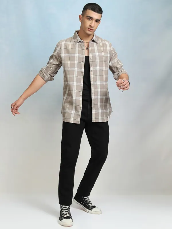 Highlader Men Khaki Checked Regular Fit Casual Shirt