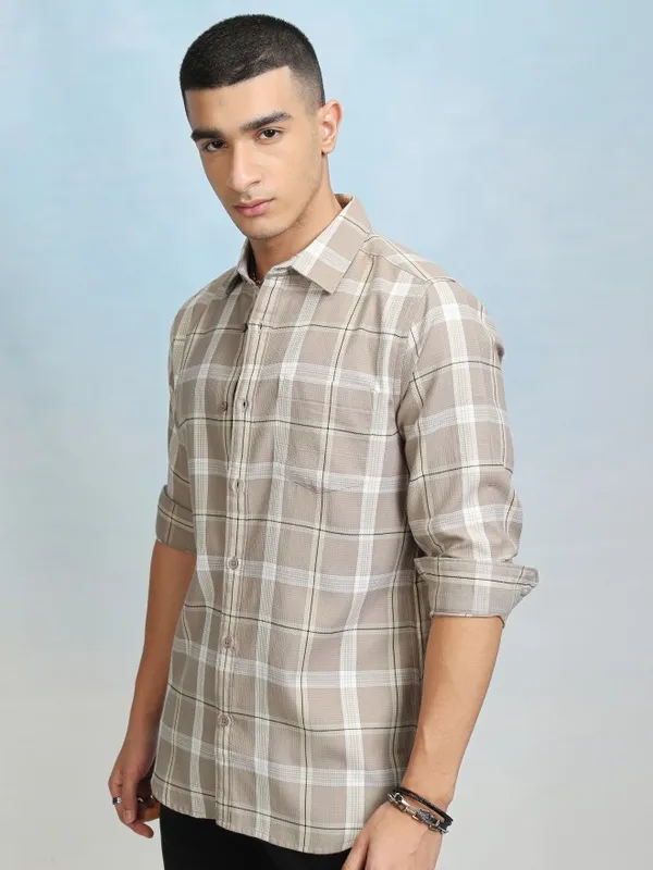 Highlader Men Khaki Checked Regular Fit Casual Shirt