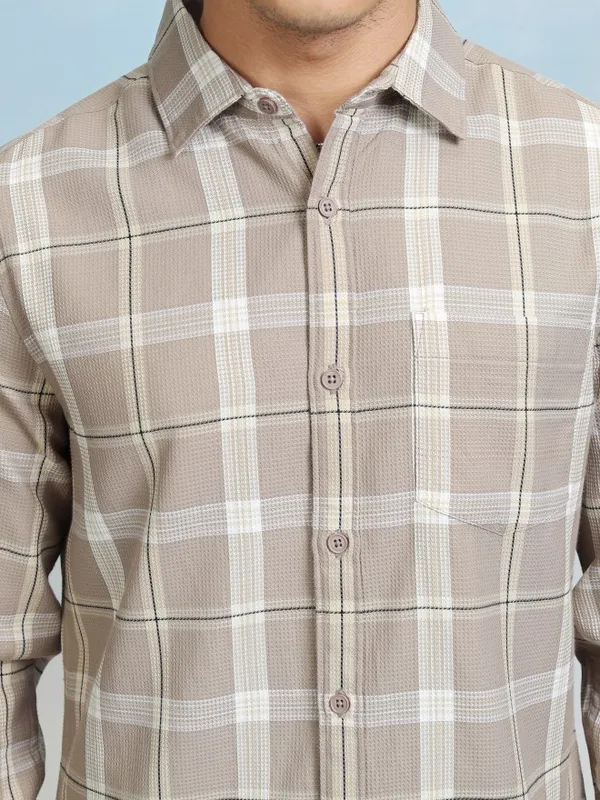 Highlader Men Khaki Checked Regular Fit Casual Shirt