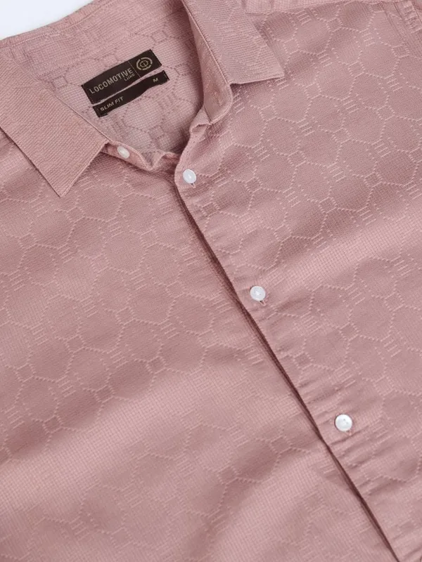 Locomotive Premium Men Pink Textured Slim Fit Casual Shirt