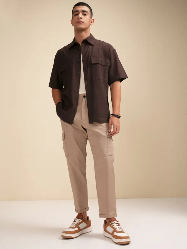 Highlander Men Brown Solid Oversized Fit Casual Shirt