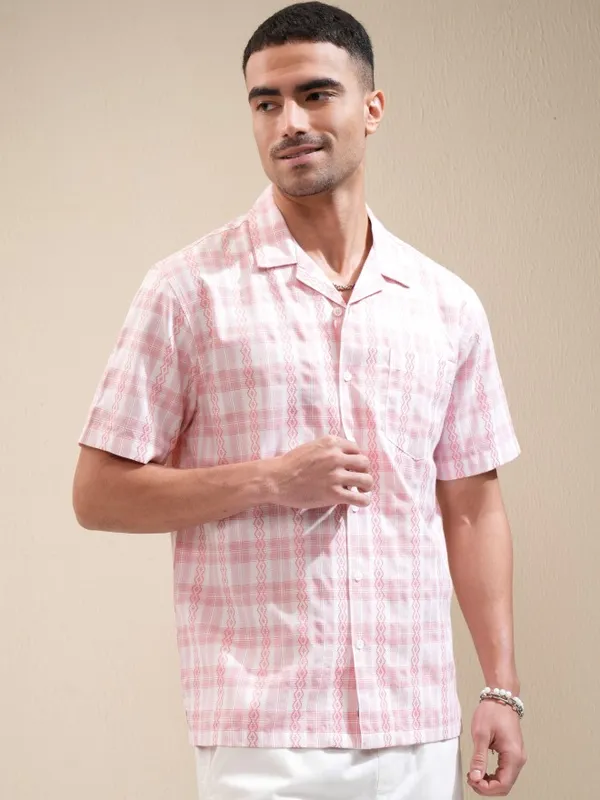 Locomotive Men Pink Checked Relaxed Fit Casual Shirt