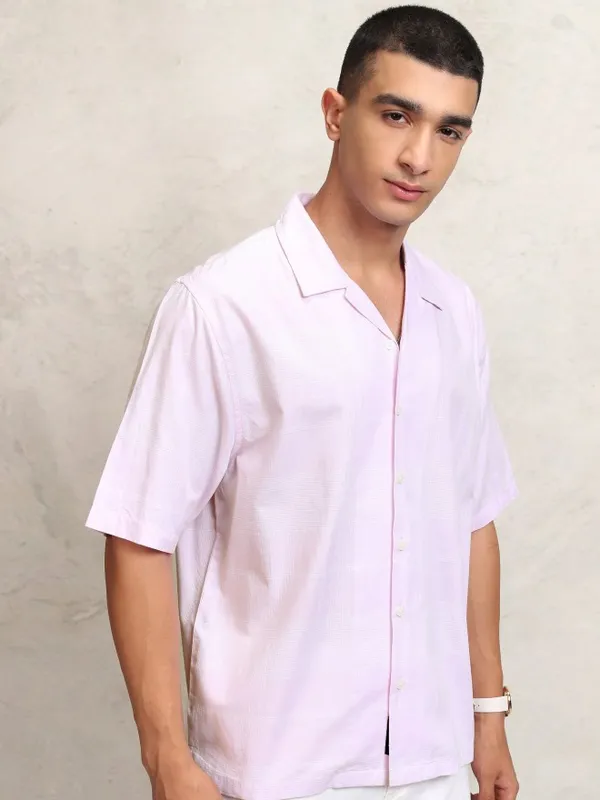 Highlander Men Pink Checked Relaxed Fit Casual Shirt