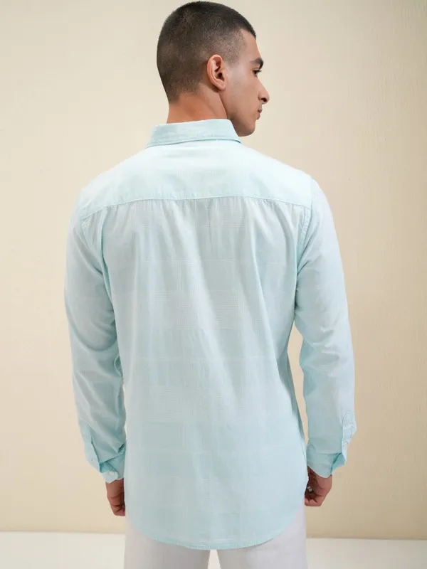 Highlander Men Blue Solid Regular Fit Casual Shirt