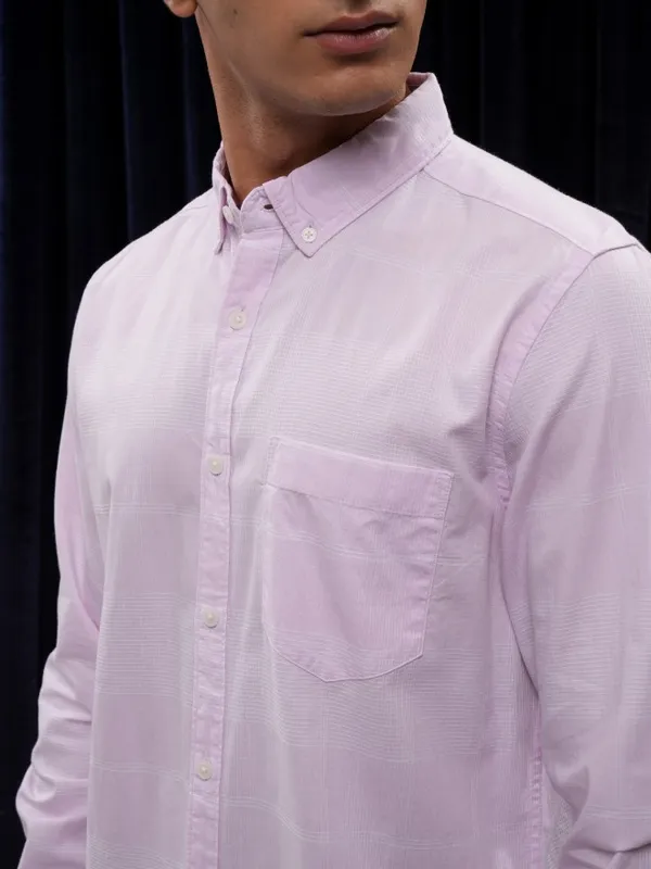 Highlander Men Pink Striped Regular Fit Casual Shirt