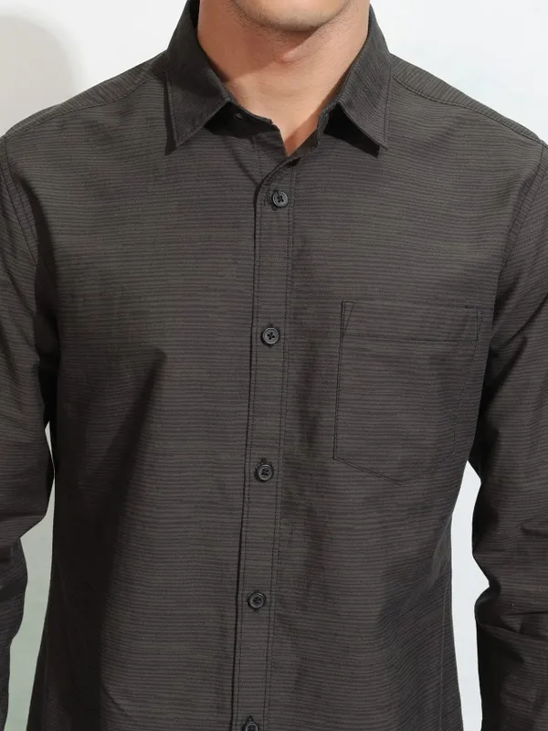 Highlander Men Grey Textured Slim Fit Casual Shirt