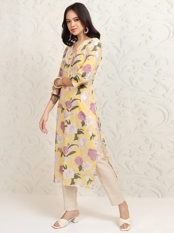 Vishudh Women Yellow Printed Straight Kurta