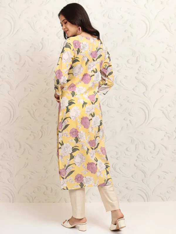 Vishudh Women Yellow Printed Straight Kurta