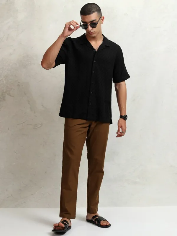 Highlander Men Black Self Design Relaxed Fit Casual Shirt