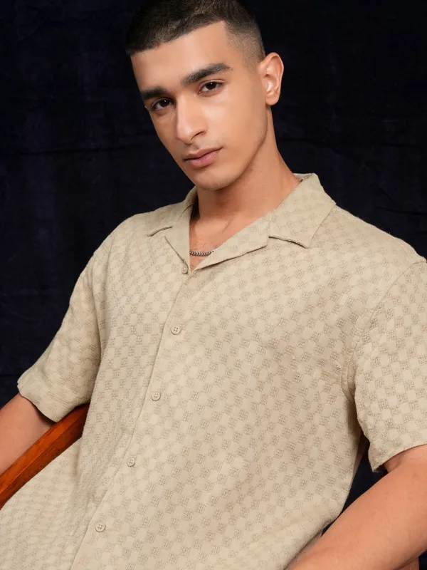 Highlander Men Beige Textured Relaxed Fit Casual Shirt