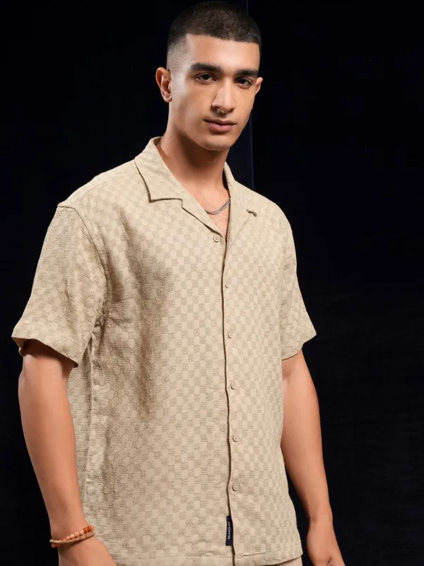 Highlander Men Beige Textured Relaxed Fit Casual Shirt