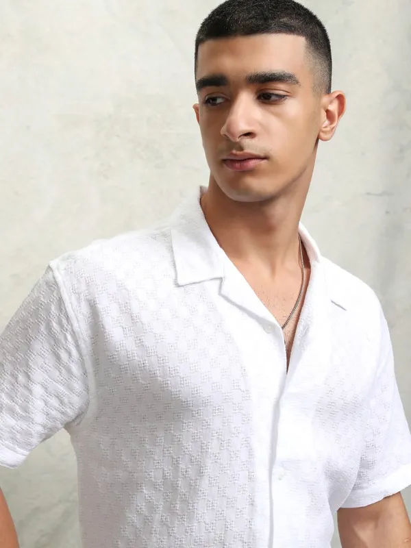 Highlader Men Black Textured Relaxed Fit Casual Shirt