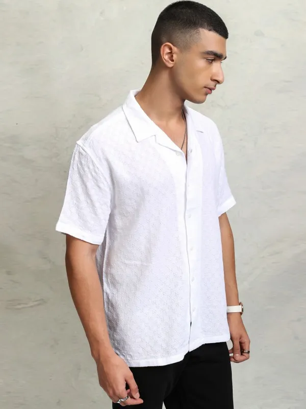 Highlader Men Black Textured Relaxed Fit Casual Shirt
