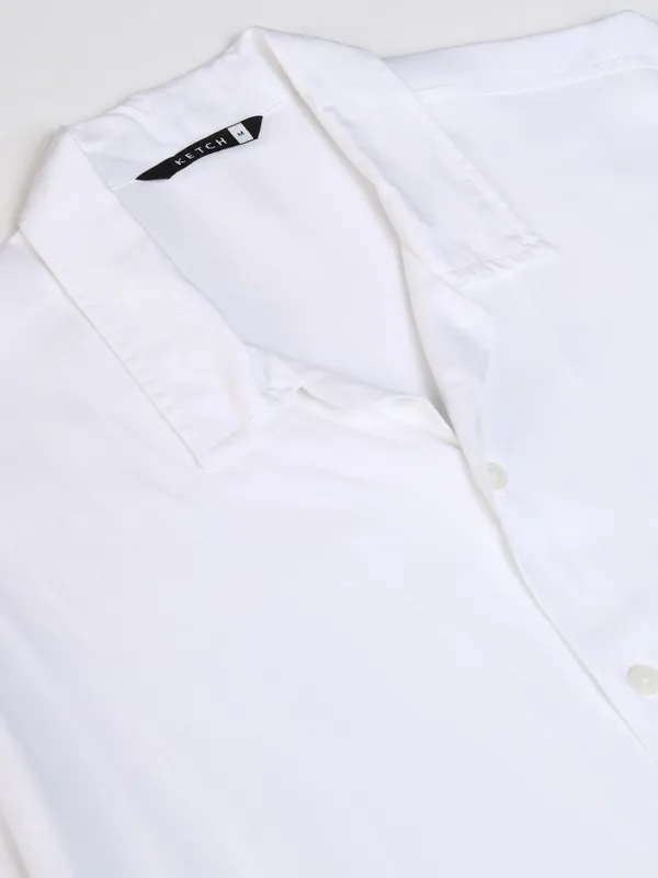 Ketch Men White Solid Relaxed Fit Casual Shirt