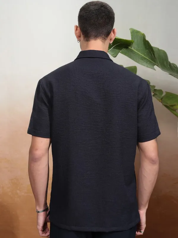 Highlander Men Navy Blue Textured Relaxed Fit Casual Shirt