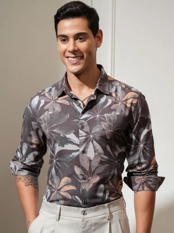 Locomotive Premium Men Grey Printed Day Occasion Shirt