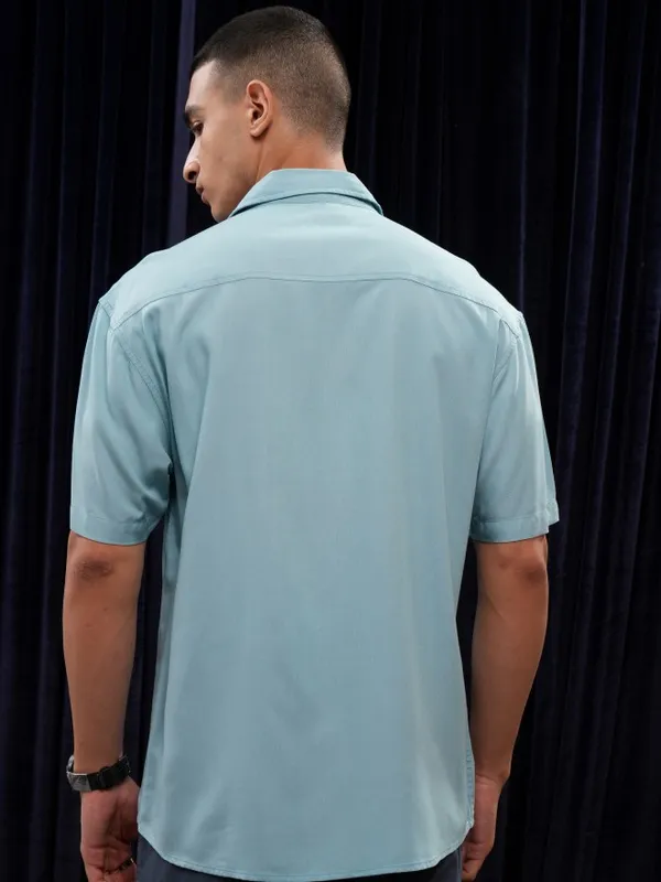 Highlander Men Blue Solid Relaxed Fit Casual Shirt