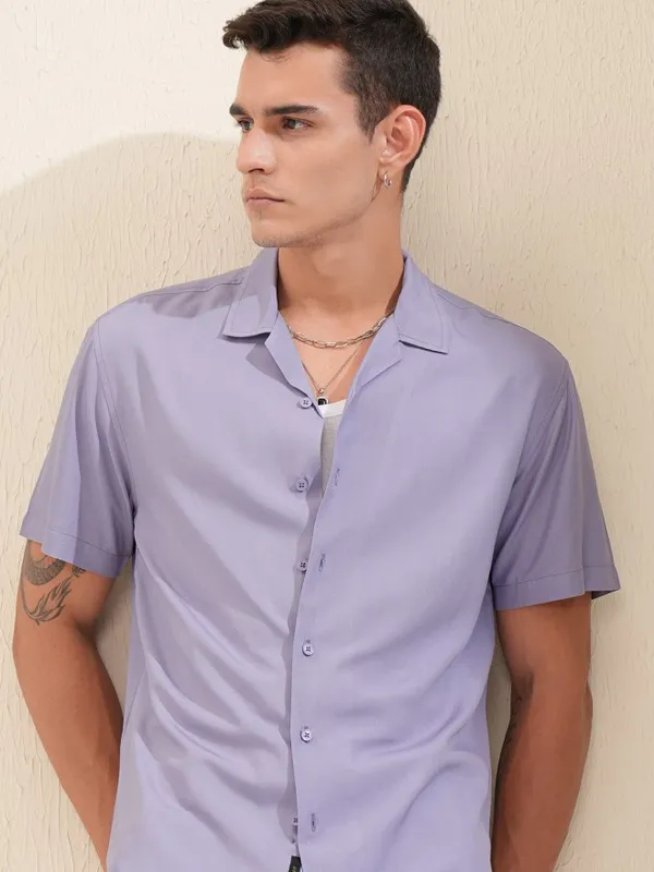 Highlander Men Lavender Solid Relaxed Fit Casual Shirt