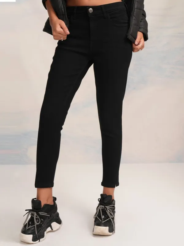 Tokyo Talkies Women Black Slim Fit Stretchable Jeans