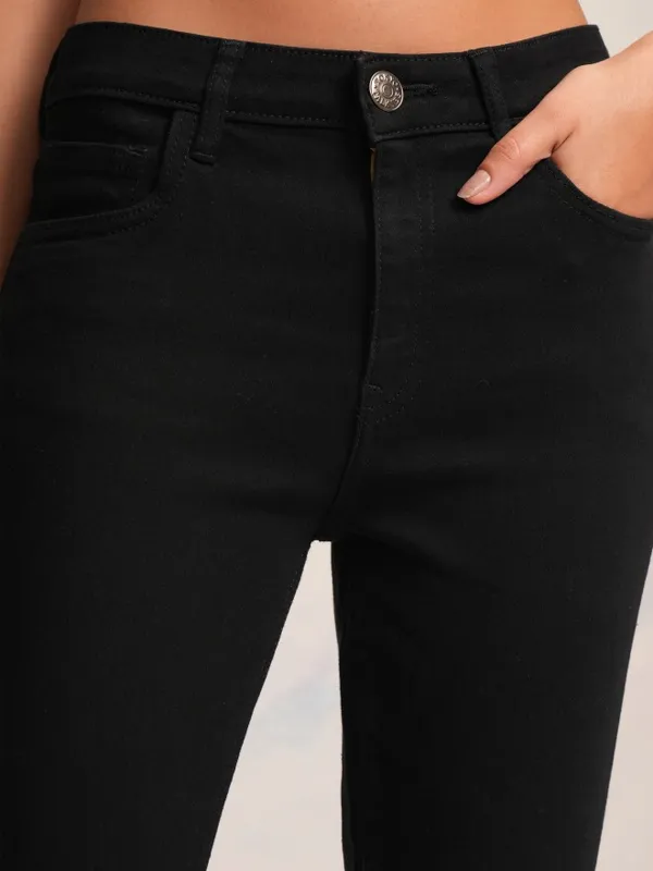 Tokyo Talkies Women Black Slim Fit Stretchable Jeans