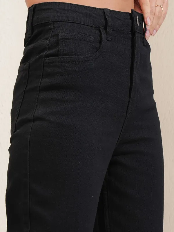 Tokyo Talkies Women Black Straight Fit Stretchable Jeans