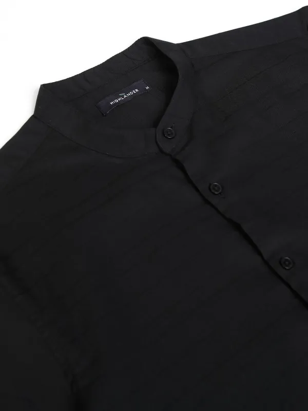 Highlander Men Black Striped Regular Fit Casual Shirt