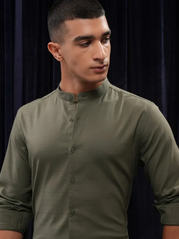 Highlander Men Olive Striped Regular Fit Casual Shirt