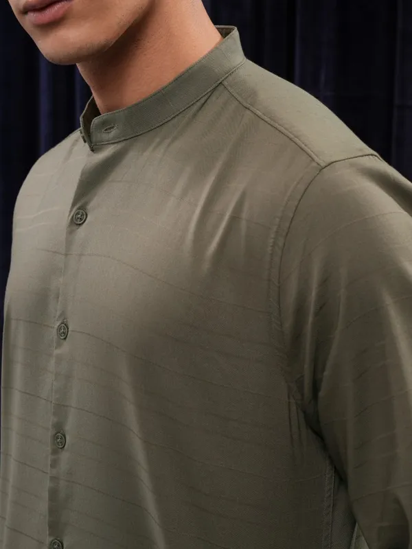 Highlander Men Olive Striped Regular Fit Casual Shirt