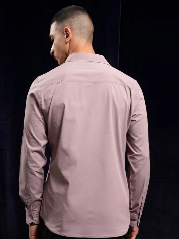 Highlander Men Pink Solid Regular Fit Casual Shirt