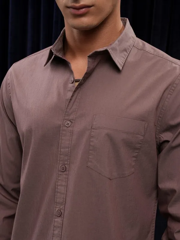 Highlander Men Maroon Solid Regular Fit Casual Shirt