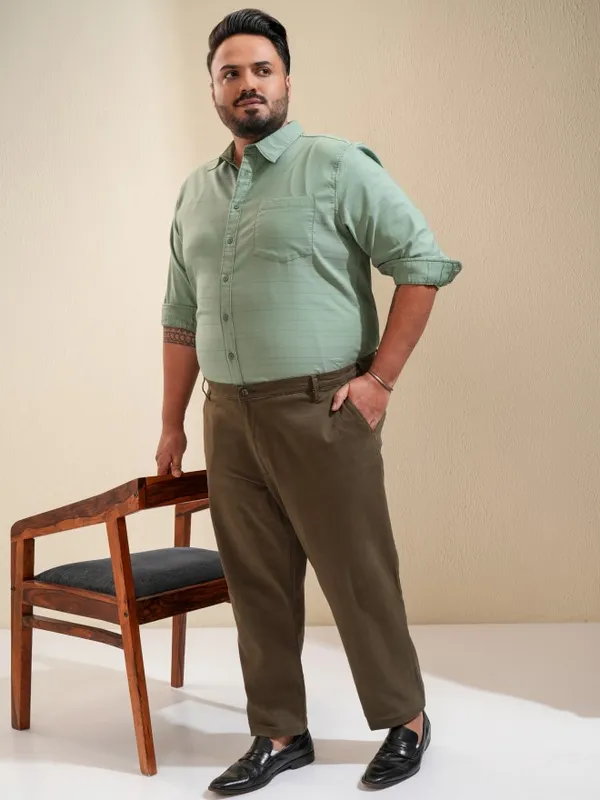 Xtra Ordinary By Highlander Men Green Striped Regular Fit Casual Shirt