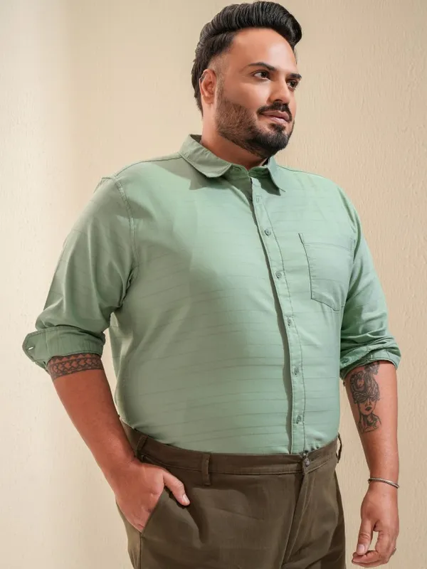 Xtra Ordinary By Highlander Men Green Striped Regular Fit Casual Shirt
