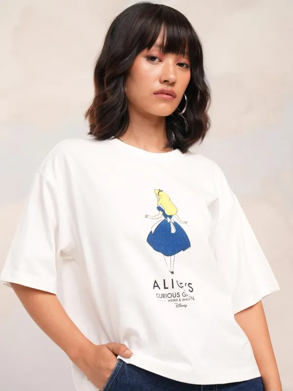 Disney By Tokyo Talkies Women White Alice Printed Round Neck Boxy Fit T-Shirt