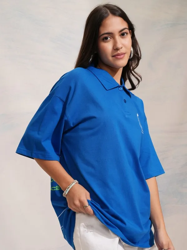 Disney By Tokyo Talkies Women Blue Winnie The Pooh Printed Polo Collar Oversized Fit T-Shirt