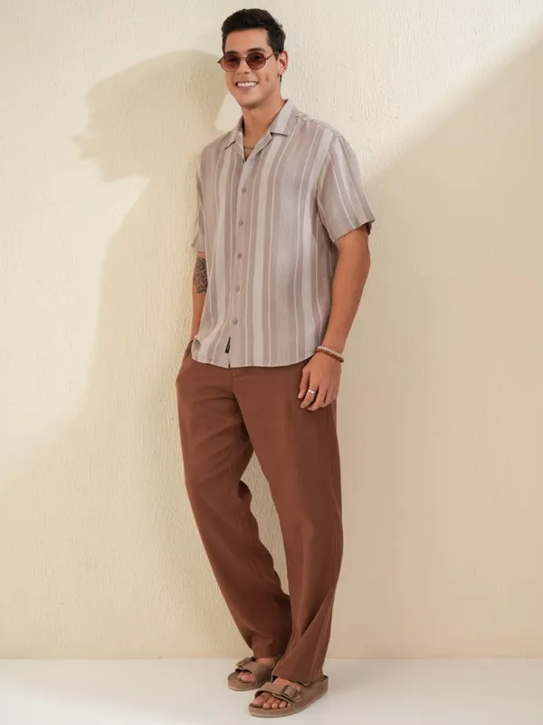 Locomotive Men Tan Striped Relaxed Fit Casual Shirt