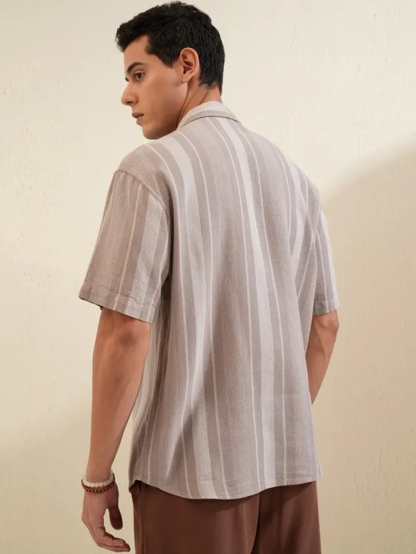 Locomotive Men Tan Striped Relaxed Fit Casual Shirt