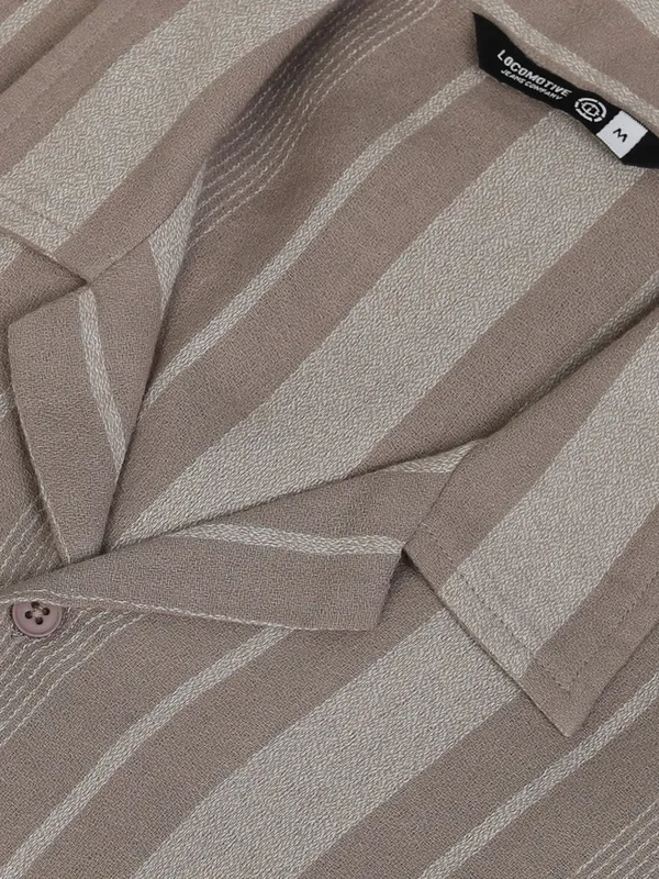 Locomotive Men Tan Striped Relaxed Fit Casual Shirt
