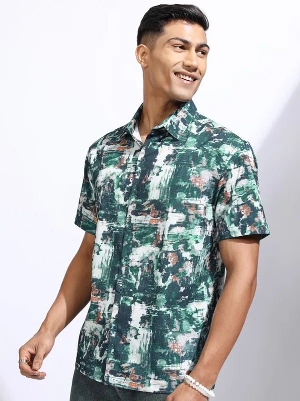 Locomotive Men Teal Printed Relaxed Fit Casual Shirt