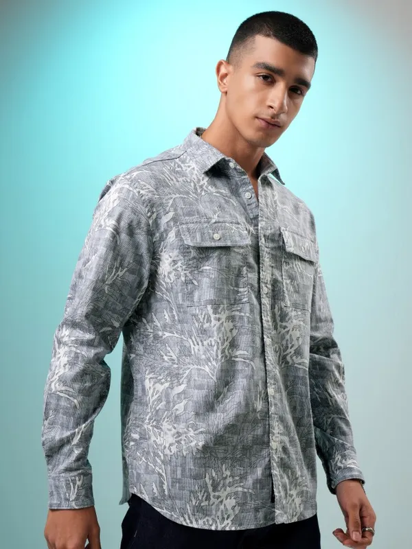Men Relaxed Fit Casual Shirt