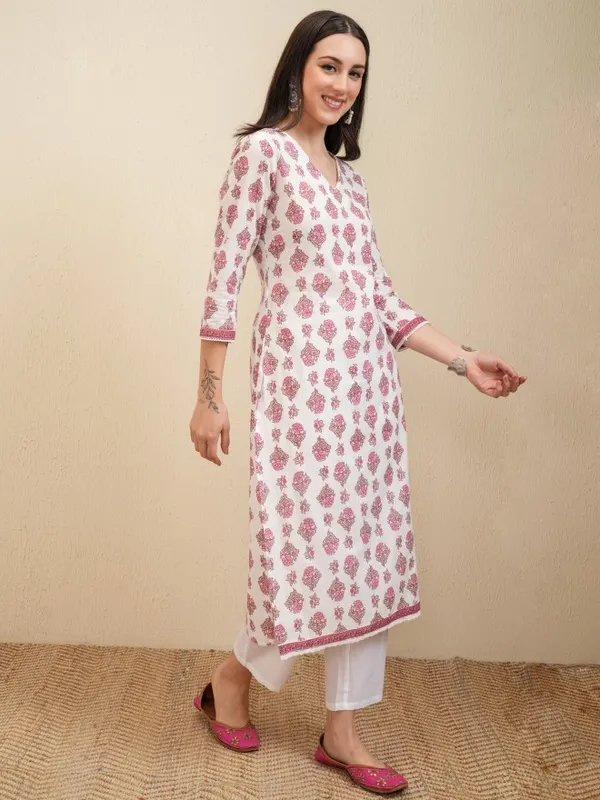 Vishudh Women White Printed Straight Kurta
